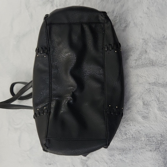 Faux leather bag - Picture 8 of 12